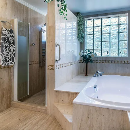 Monte Leon Сан-Бартоломе