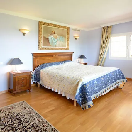 Вилла Monte Leon Сан-Бартоломе