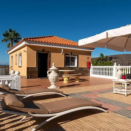 Villa Monte Leon San Bartolomé