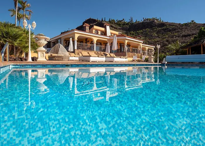 Monte Leon Villa San Bartolomé